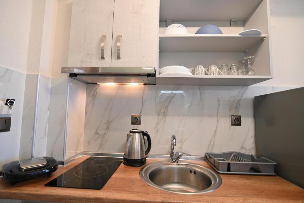 Armonia Luxury Suites Vrasná Dış mekan fotoğraf